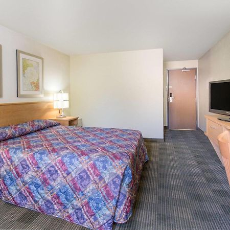 Super 8 By Wyndham Lacey Olympia Area Экстерьер фото
