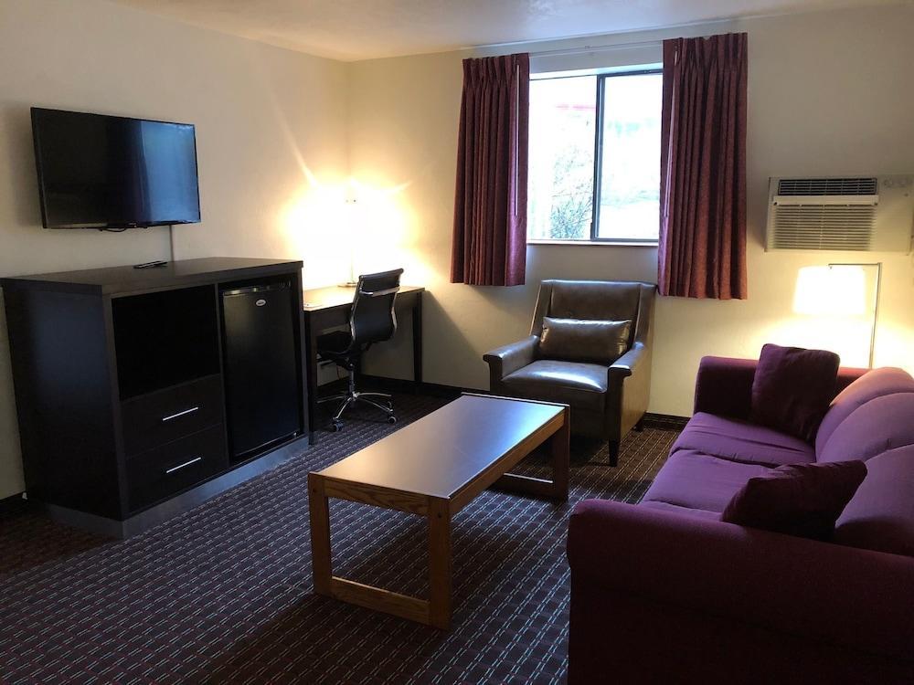 Super 8 By Wyndham Lacey Olympia Area Экстерьер фото